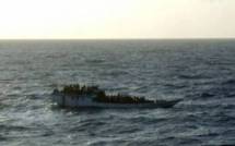 Un bateau de demandeurs d'asile en détresse au large de l'Indonésie