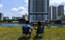 Pandémie oblige, un couple de globe-trotteurs bloqué sur un parking de Floride