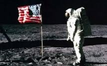 Les drapeaux plantés sur la Lune sont tous encore là, sauf un, selon la Nasa