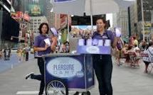 USA: une distribution gratuite de sex-toys attire la foule à New York