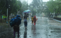 "Un bulldozer": le cyclone Amphan déferle sur l'Inde et le Bangladesh