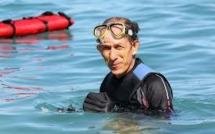 Réunion: le nageur écologiste achève sa seconde traversée sous les insultes de surfeurs
