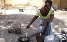 Des centaines de millions de femmes cuisinent au péril de leur vie