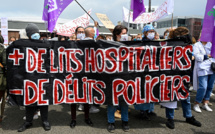 "Masqués mais pas muselés", des milliers de soignants manifestent partout en France