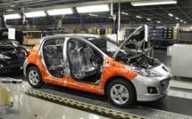 Avoir des voitures à 2 l/100 km: possible mais coûteux, avertit PSA