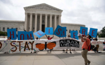 La Cour suprême américaine valide le statut de 700.000 jeunes migrants, un revers pour Trump