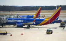 Le MAX 737 a fait un premier vol pour assurer sa survie