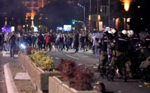 Serbie: violentes manifestations anti-couvre-feu à Belgrade