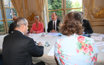 Face aux partenaires sociaux, Castex ouvre son agenda social