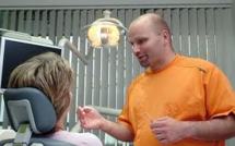 Tourisme dentaire en Hongrie: rendez-vous de luxe pour soins low-cost