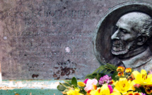 Guyane: la statue de l'abolitionniste Schoelcher renversée à Cayenne