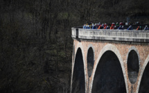 Un sexagénaire survit à un saut dans le vide de plus de 50 mètres
