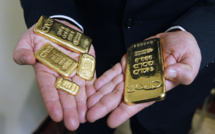 L'or atteint un nouveau record puis reprend son souffle