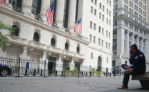 Virus: plongeon historique de l'économie mondiale, bilan humain toujours plus lour