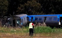Accident à un passage à niveau de Melbourne : un mort, plusieurs blessés