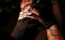 Thaïlande: un "sorcier" qui proposait des tatouages pare-balles arrêté