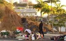 Polémique après la destruction de cases kanak avec des bulldozers à Nouméa