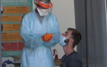 La Polynésie passe la barre des 700 cas Covid, Hao et Huahine touchés