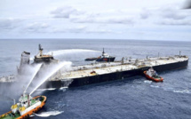 Incendie éteint sur un pétrolier près du Sri Lanka, nappe de diesel d'un km