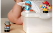L'agence sanitaire recommande la prudence sur certaines lingettes pour bébés