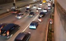 La police accouche la passagère d'une voiture en panne