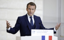 Macron fustige la "trahison" des autorités d'un Liban plus que jamais en crise