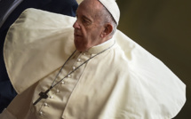 Le pape François reprend les clefs des coffres du Vatican