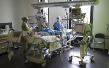 Covid-19: les hôpitaux toujours confrontés au manque de lits et d'effectifs