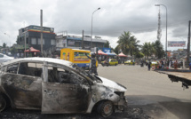 La Côte d'Ivoire plonge dans la crise préélectorale avec sept morts près d'Abidjan
