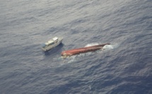 Une épave mystérieuse dévie au large de Rurutu