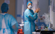 Covid-19: 2021, stop ou encore ?