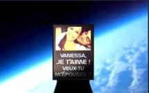 Première mondiale : une demande en mariage dans l'Espace