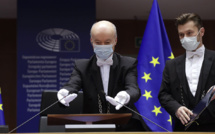 Les négociations post-Brexit à leur extrême limite, Paris menace d'un veto