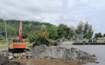 La darse de Faratea en passe d'être désensablée