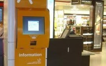 A Orly, des bornes géolocalisent les voitures des voyageurs tête-en-l'air