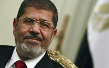 Des opposants égyptiens tentent d'envoyer le président Morsi dans l'espace
