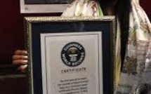 Une Népalaise vainc l'Everest deux fois dans la semaine, un record