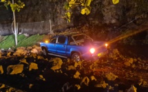 ​Un 4x4 surpris par l'éboulement d'une paroi rocheuse à Orofara