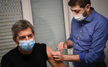 Le gouvernement attendu sur "plus de visibilité" face au Covid-19