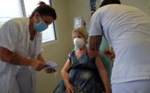 Premières injections du vaccin Pfizer-BioNTech au fenua