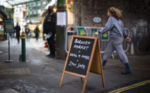 Malgré la virulence de la pandémie, les masques toujours facultatifs dans la rue au Royaume-Uni