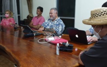 Le député Brotherson parle économie en tournée à Moorea