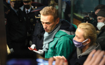 Russie: Navalny dénonce une "parodie de justice" après son arrestation