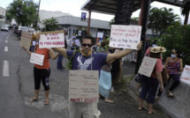 Les antivax s'invitent à l'ouverture des centres de vaccination au fenua
