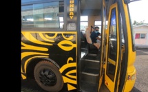 Les bus remplacent lentement les trucks à Raiatea