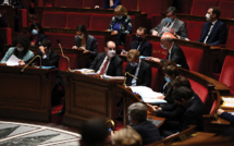 Séparatisme: le gouvernement défend son "remède" devant les députés