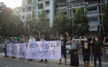 Birmanie : la contestation s'intensifie, l'armée poursuit les arrestations
