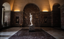 Musées et monuments seront les premiers à rouvrir, dès la "décrue", affirme Bachelot