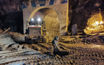 Inde: un forage pour tenter de sauver une trentaine d'hommes piégés dans un tunnel