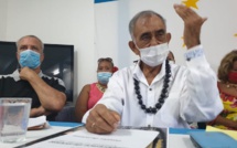 Le Tavini "exhorte" le Pays à commander des vaccins russes ou chinois